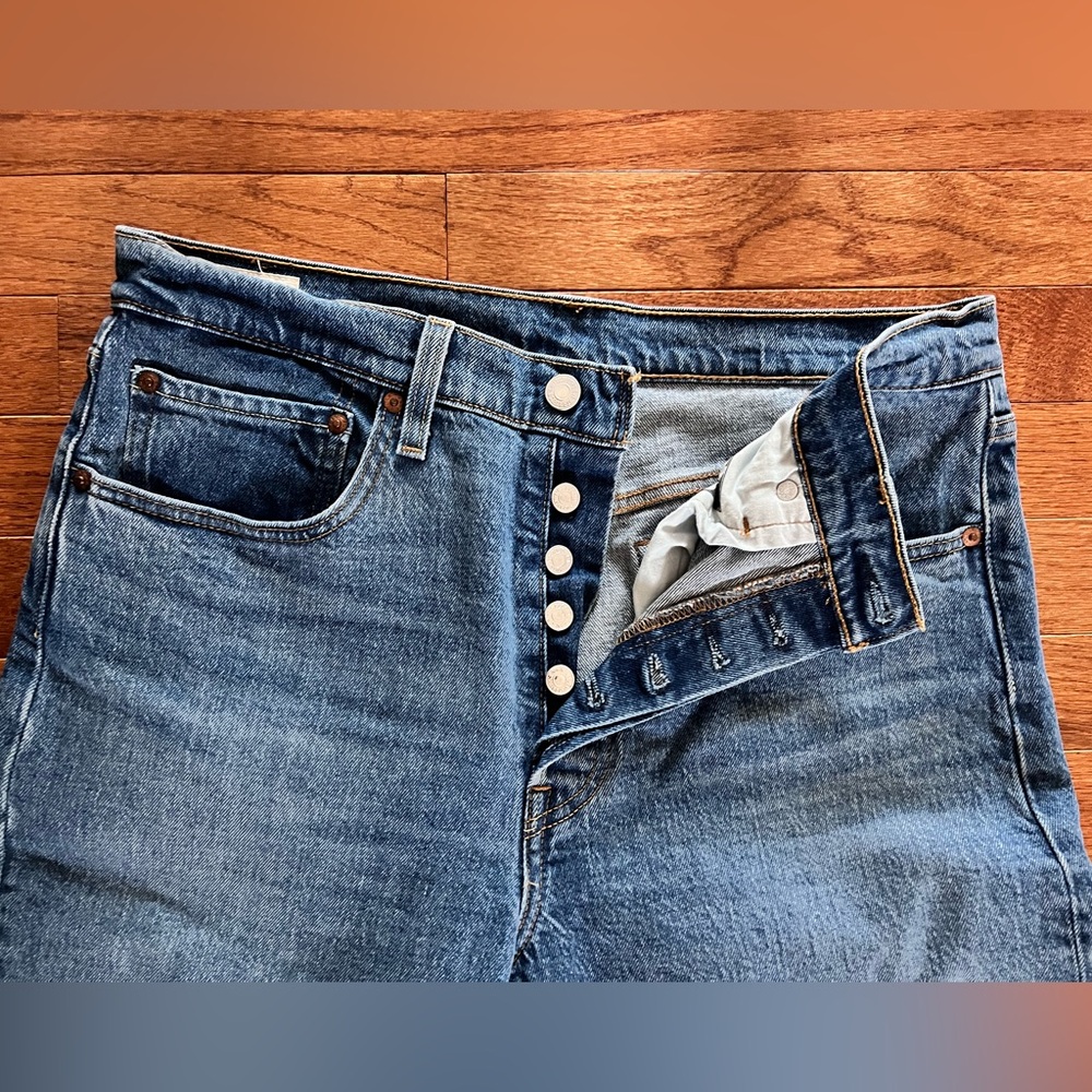 Levi’s 501 s Women’s Classic Blue Button-Fly Denim Jeans